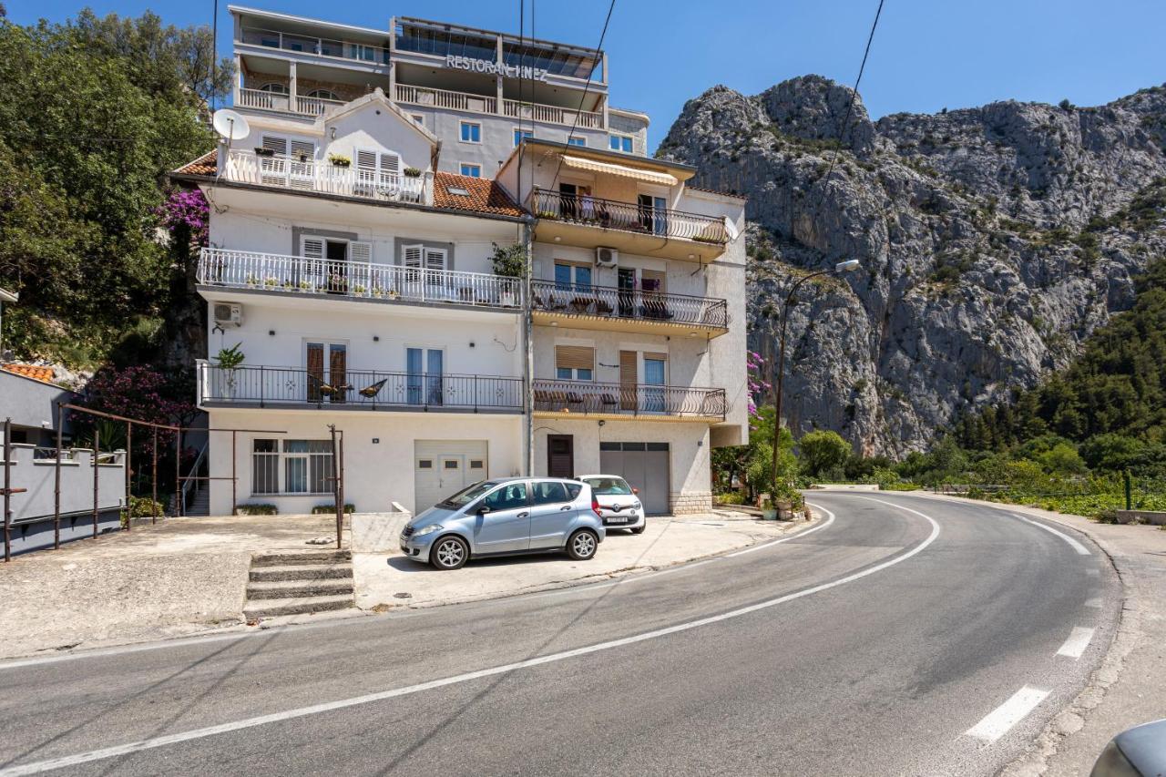 Apartment Navika Omis Exterior photo