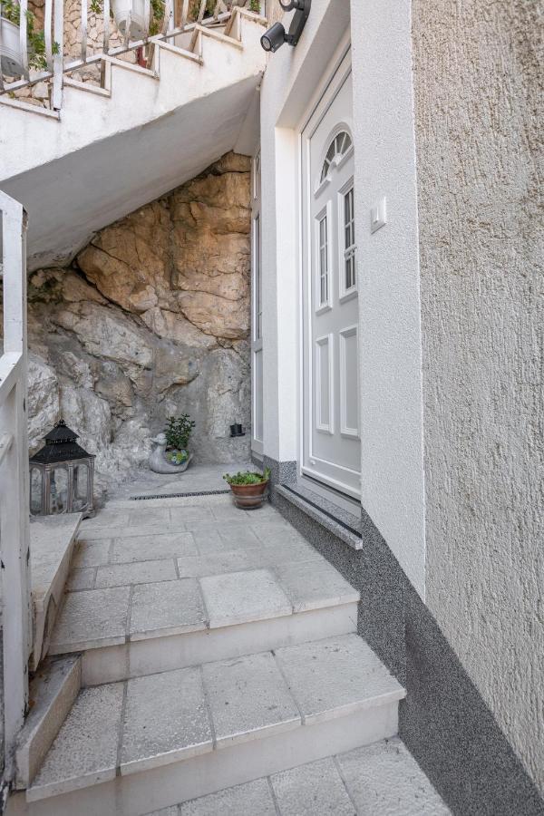 Apartment Navika Omis Exterior photo