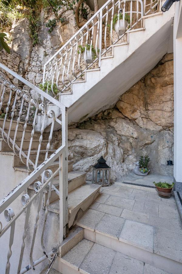 Apartment Navika Omis Exterior photo